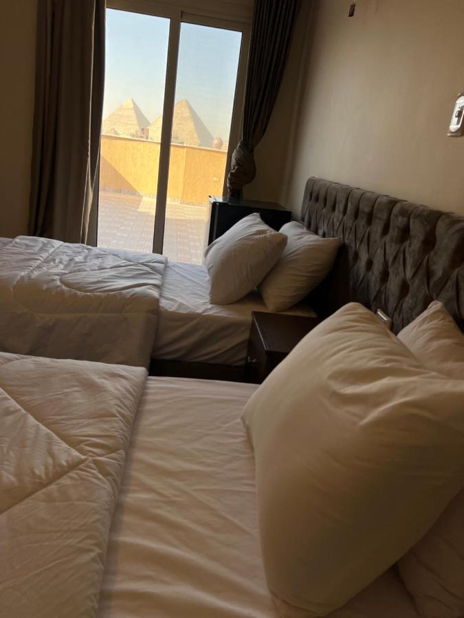 Bedouin Pyramids View Hotel Kafrat al Jabal Exterior foto