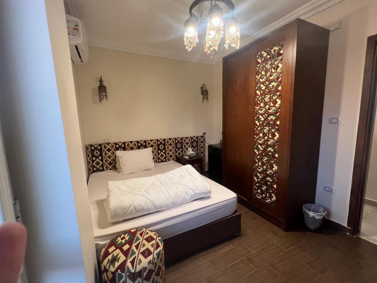 Bedouin Pyramids View Hotel Kafrat al Jabal Exterior foto