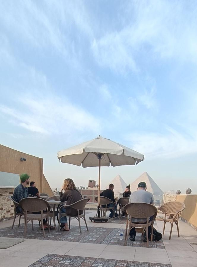 Bedouin Pyramids View Hotel Kafrat al Jabal Exterior foto