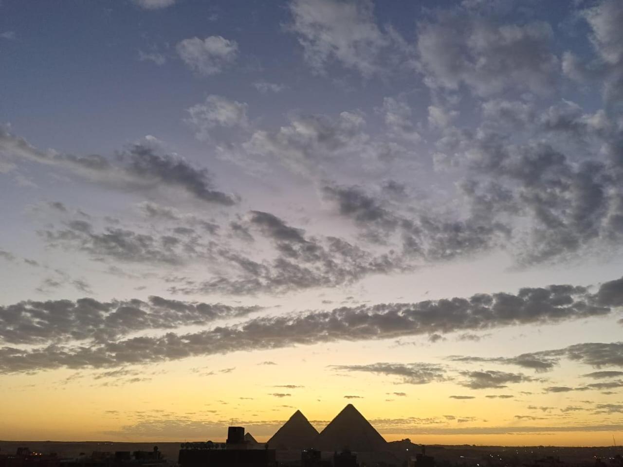 Bedouin Pyramids View Hotel Kafrat al Jabal Exterior foto