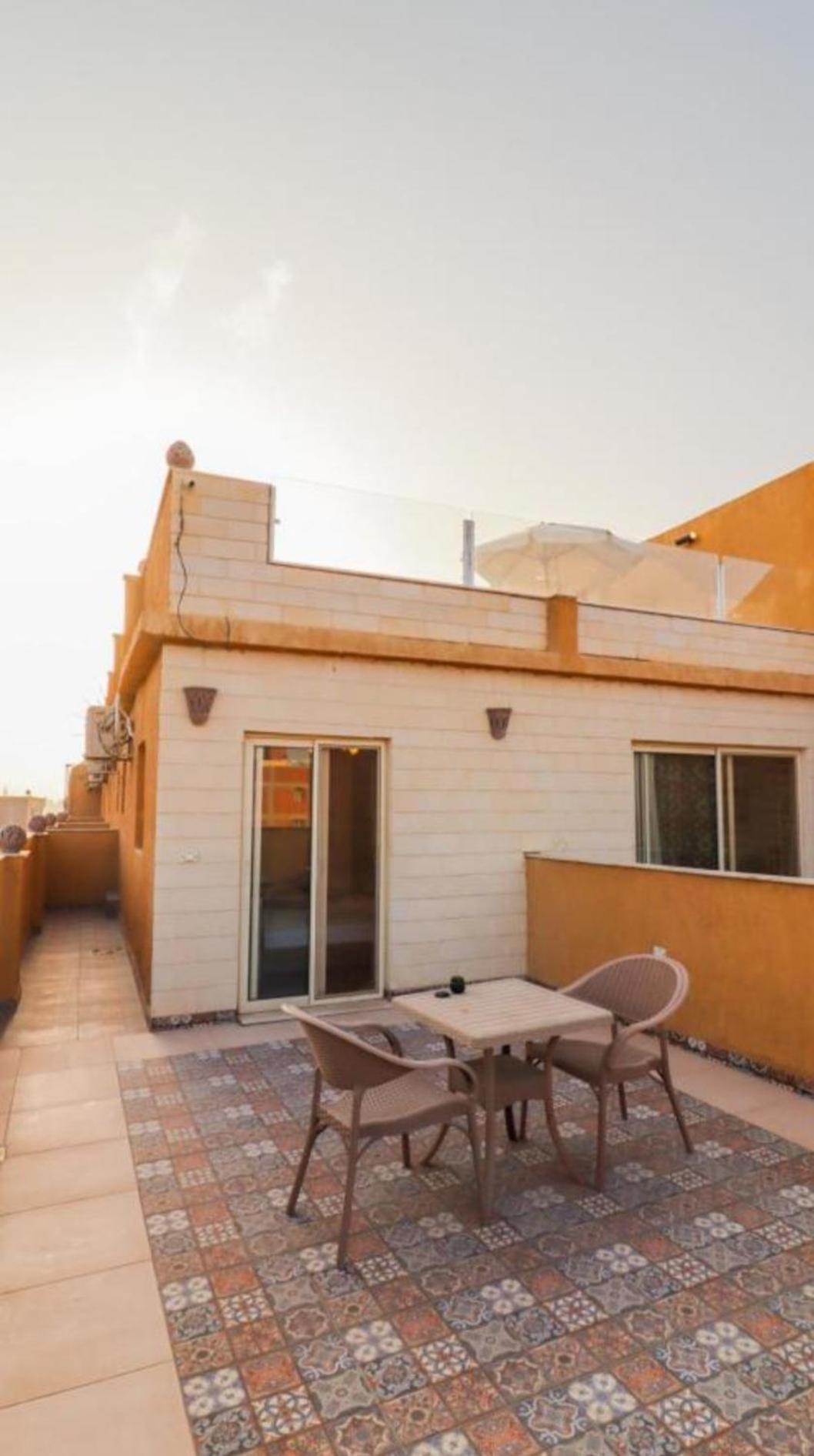 Bedouin Pyramids View Hotel Kafrat al Jabal Exterior foto